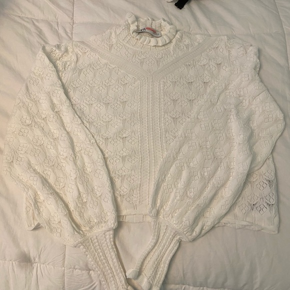 Zara white croquet blouse/sweater - Picture 2 of 3